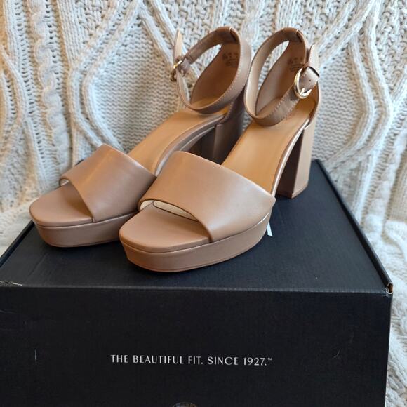 NIB Naturalizer Women's Pearlyn Leather Platform Dress Sandals Size 10W Taupe - Picture 5 of 8